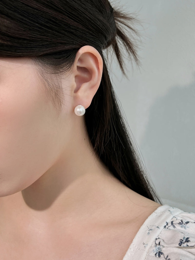 Classic South Sea Pearl Ear Studs