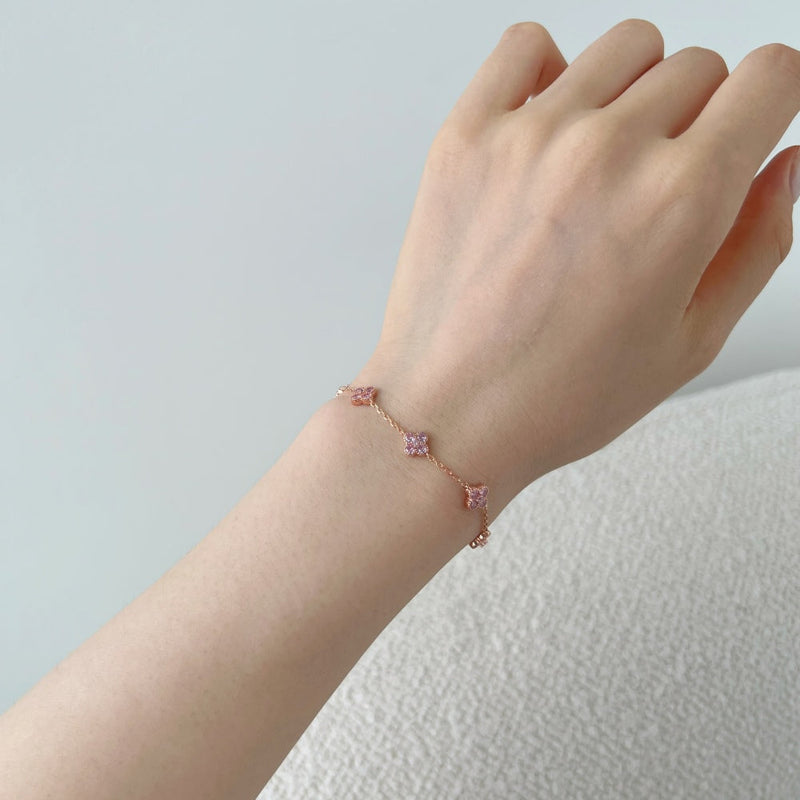 Adjustable 4 Leaf Clove Bracelet