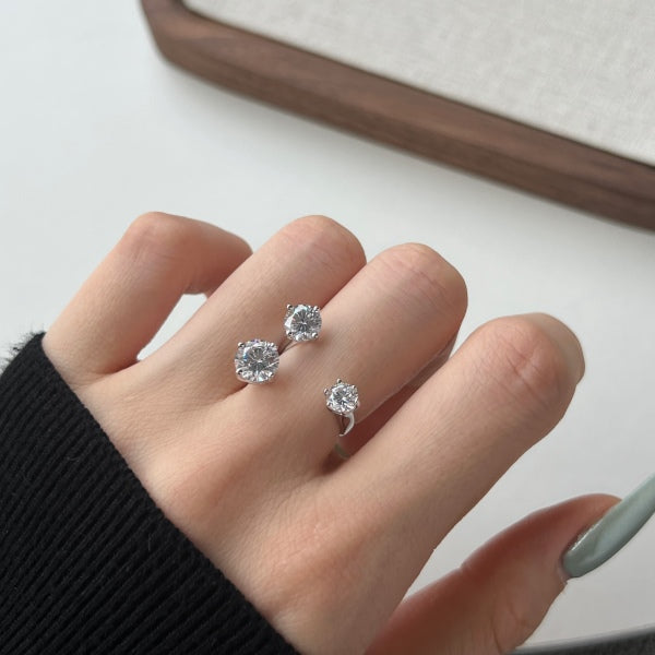 Adjustable 3 Stone Round Cut Ring