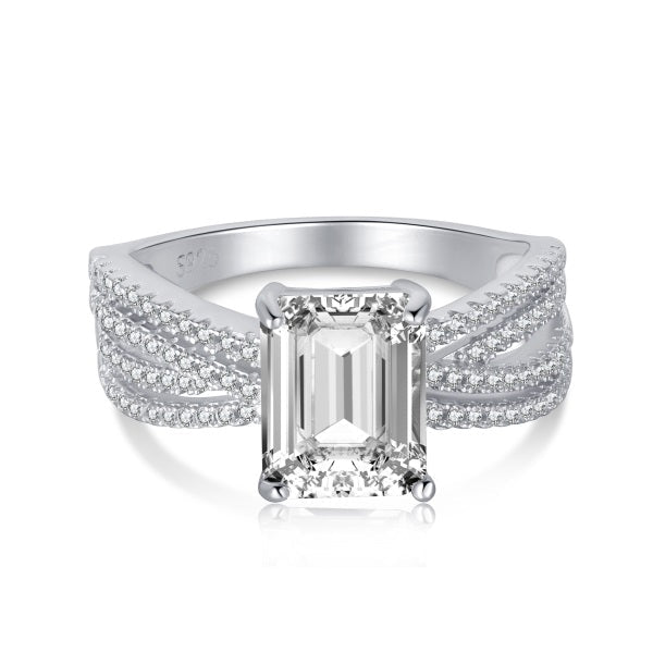 Anilo Plata Zirconia Ring